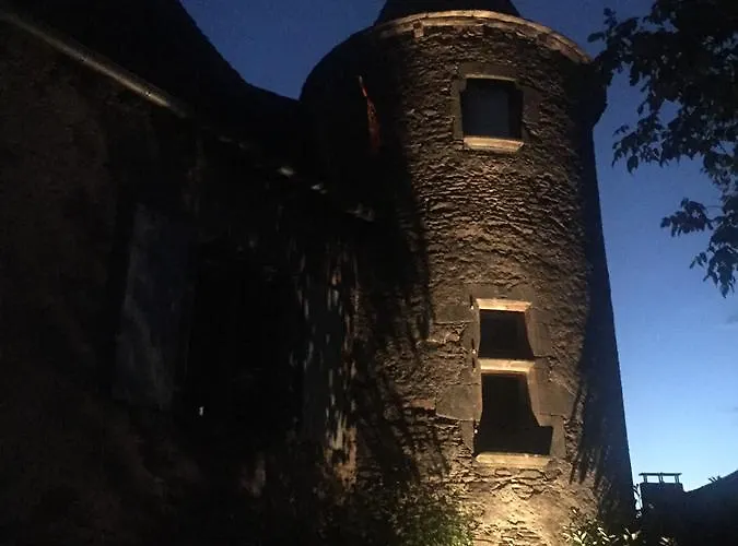 Chateau De Cadars Quins